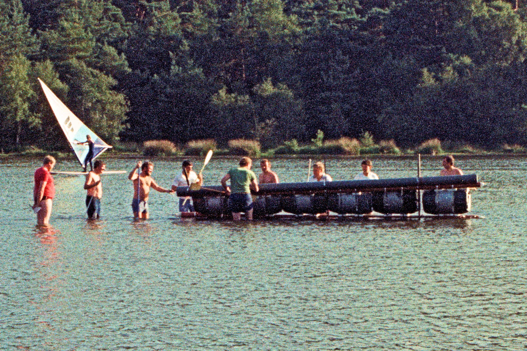 TDV Raft Race bemeath